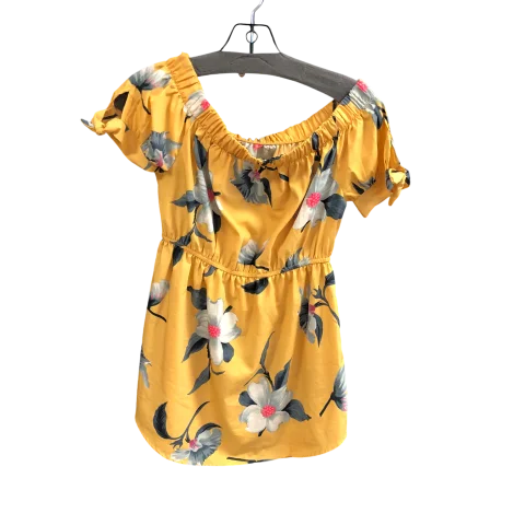 Top Short Sleeve By Blush In Yellow, Size: S